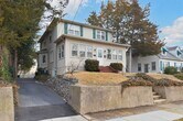 Foto principal - 107 E Kings Hwy