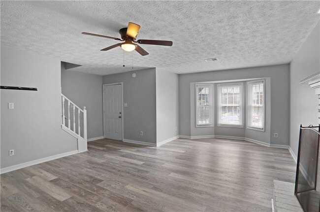 Building Photo - 4556 Coopers Creek Pl SE