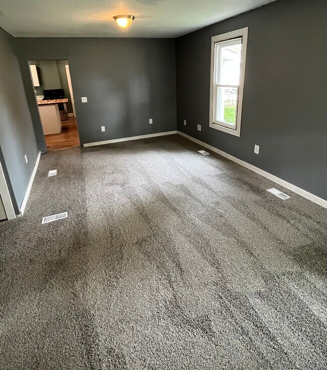 Living Room - 212 W Maple St