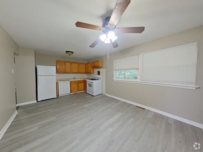 Building Photo - 770 Manresa Ln