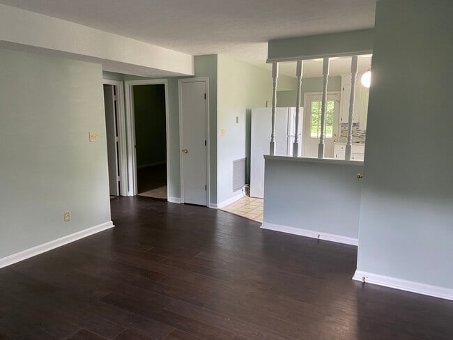 Deer Creek - Deer Creek Apartment