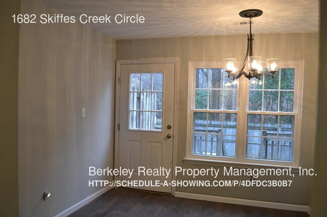 Building Photo - 1682 Skiffes Creek Circle
