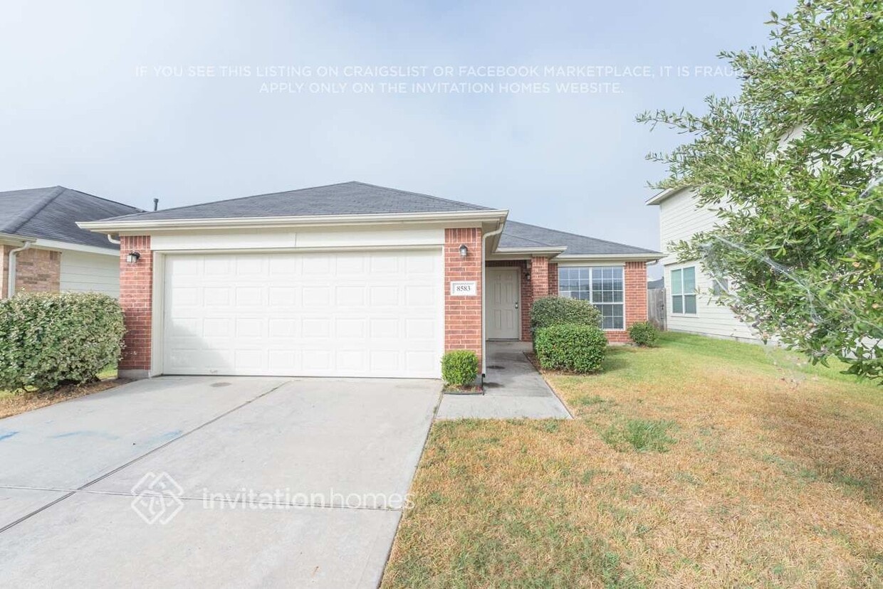 Foto principal - 8583 Chaletford Dr
