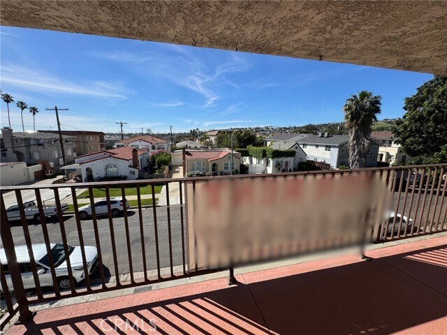 Foto del edificio - 1236 W 8th St