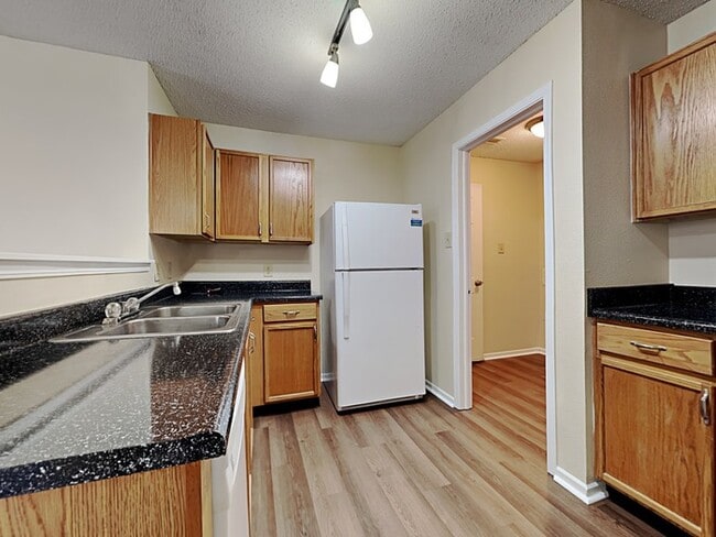 Building Photo - 12860 Courage Crossing