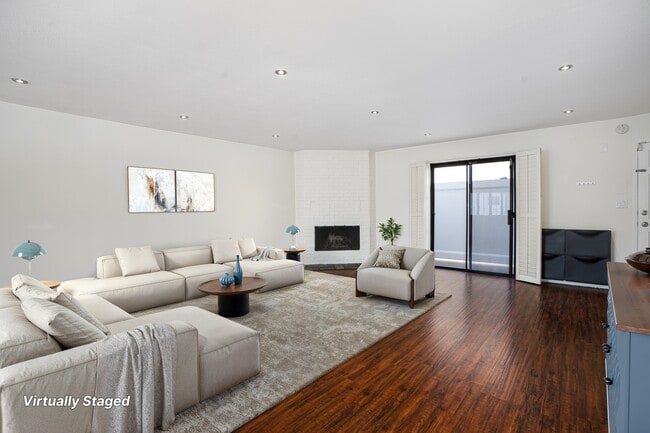 Building Photo - 11100 Acama St