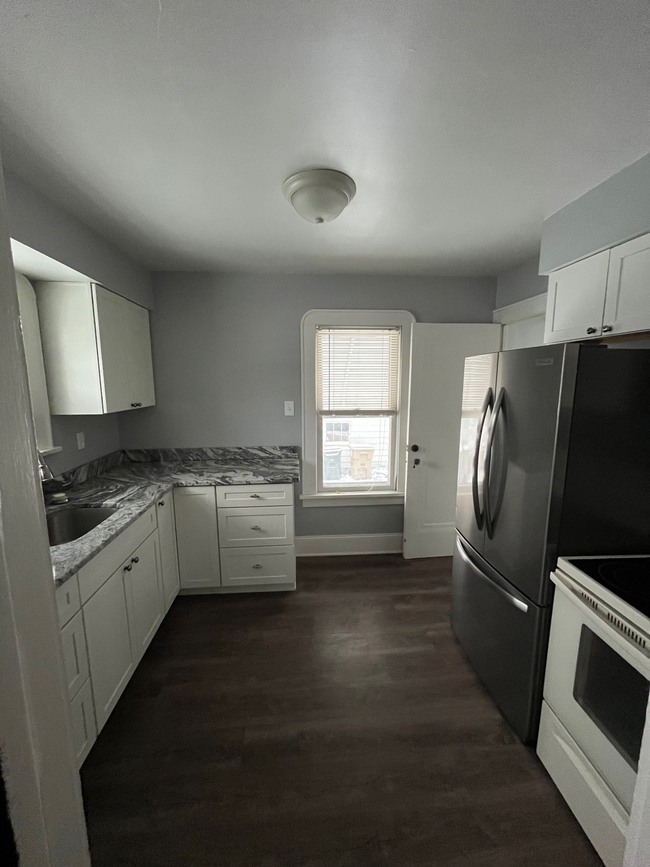Kitchen - 2826 Bailey Rd