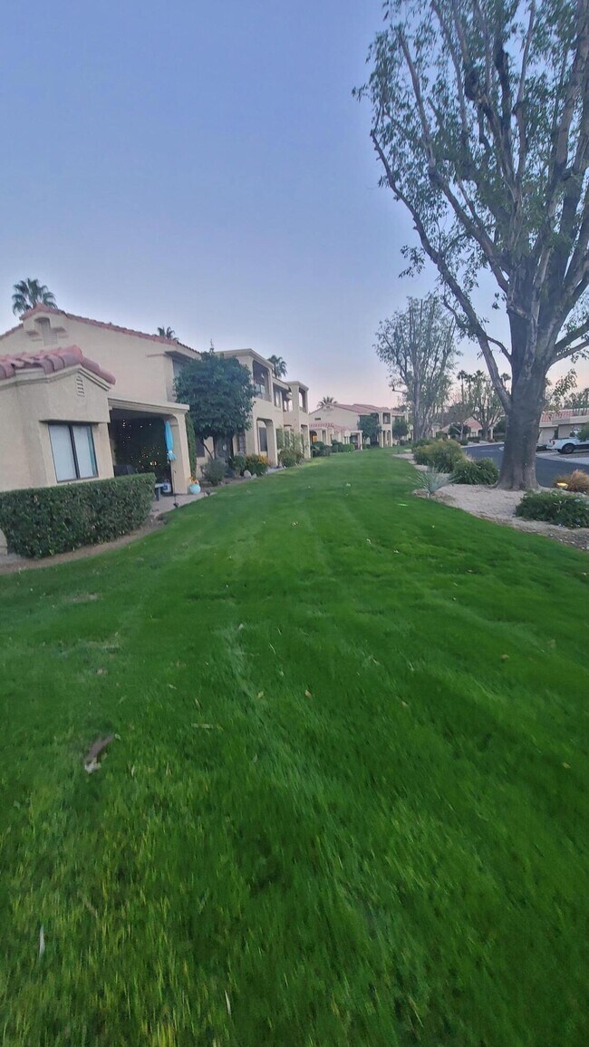 Building Photo - 68111 Lakeland Dr