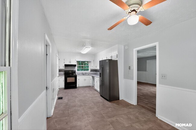 Foto del edificio - 704 Valleyview Dr