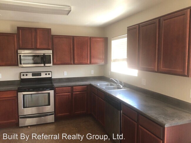 Building Photo - 4 br, 2.5 bath House - 4321 E Rousay Dr