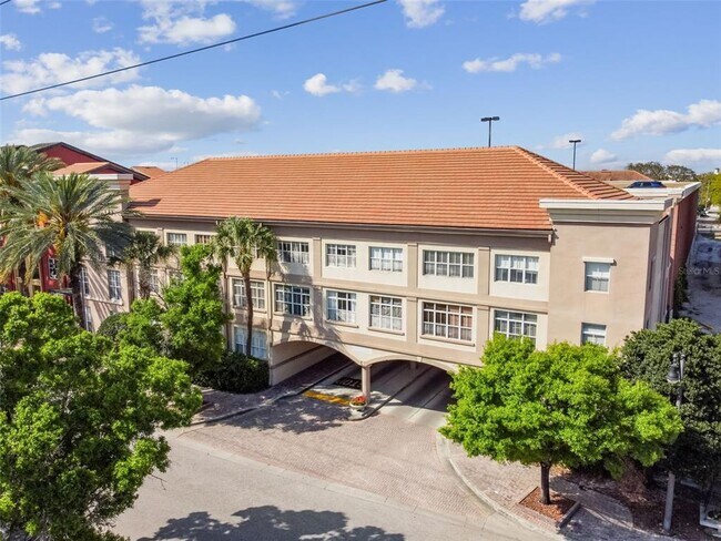 Foto del edificio - 2331 W Horatio St