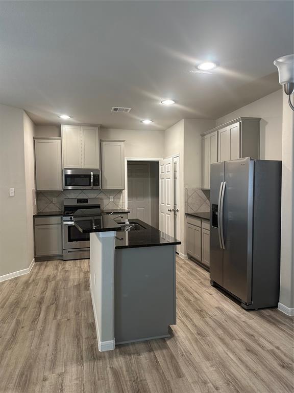 Building Photo - 14823 Cardiff Cliff Lane