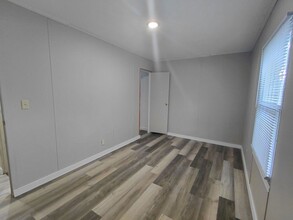 Building Photo - 14369 Harvey Dr