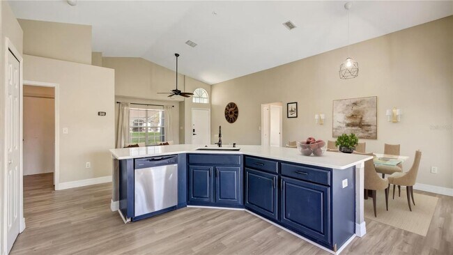 Foto del edificio - 1445 Sophie Way