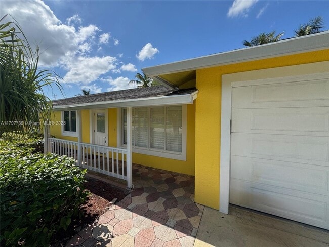 Building Photo - 3170 Buccaneer Rd