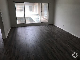 Foto principal - 1310 N Gardner St