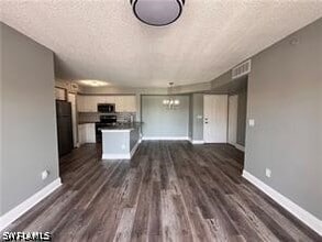 Building Photo - 1240 Wildwood Lakes Blvd