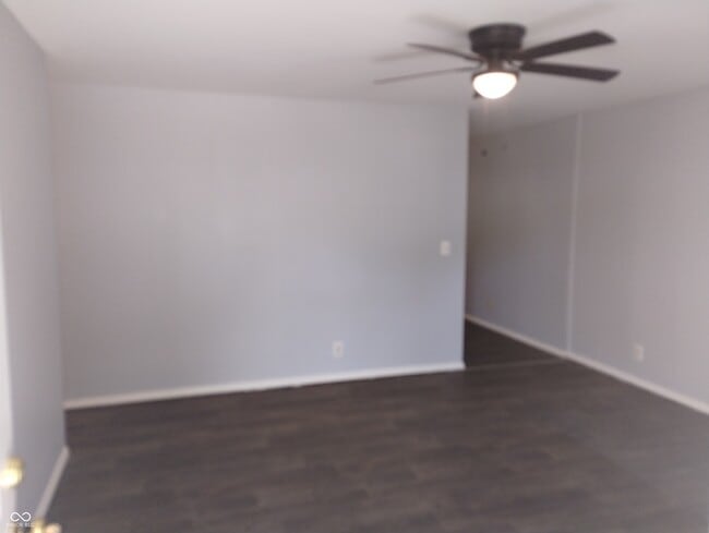 Building Photo - 2835 N Boehning St