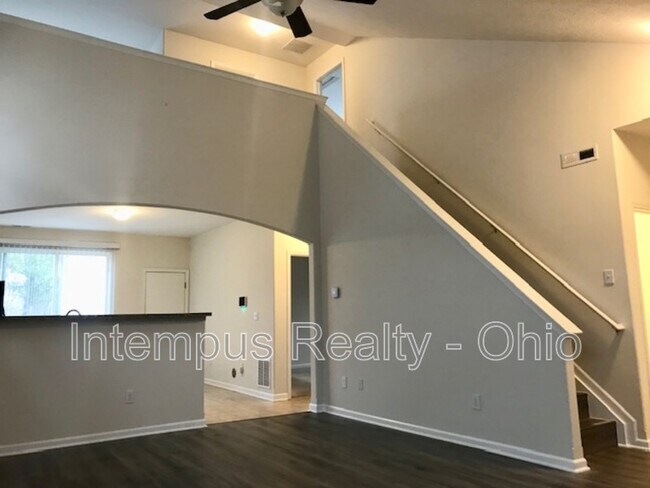 Foto del edificio - 2844 Hillstone St