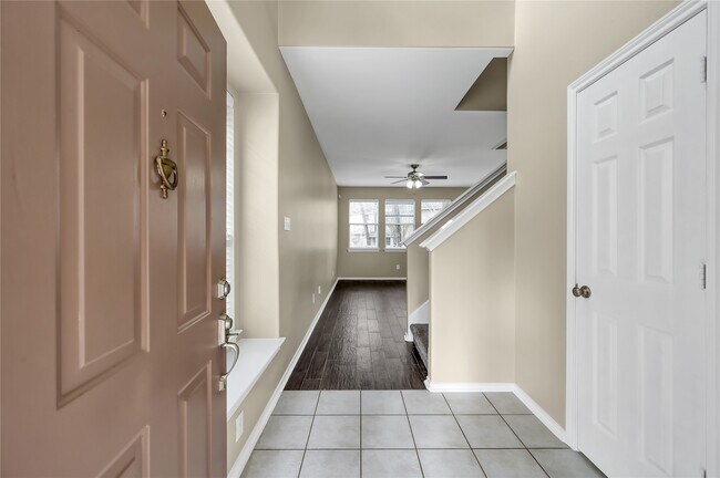 Foto del edificio - 19 Peach Ridge Pl