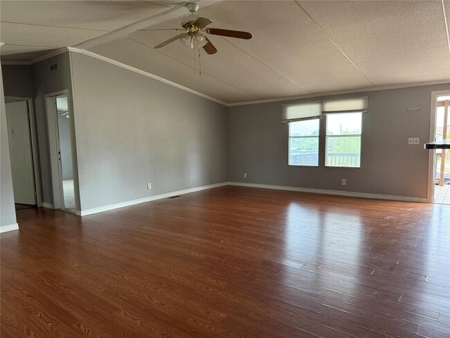Building Photo - 1110 Grandview Dr
