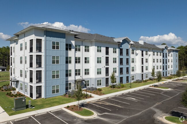 Building Photo - Arcadia 331