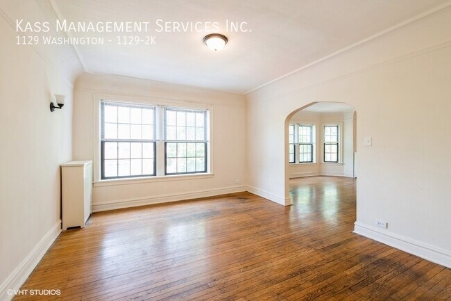 Foto del edificio - 1129 Washington St