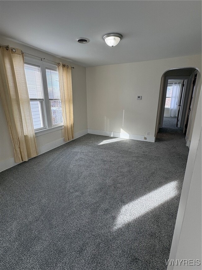 Building Photo - 24 Knox Ave