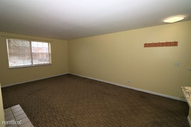 Foto del edificio - 798 N Gary Ave