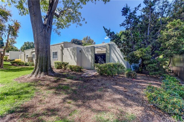 Primary Photo - 2382 Via Mariposa W