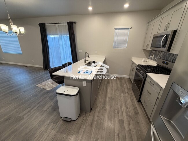 Foto del edificio - 7851 W Walk About Way