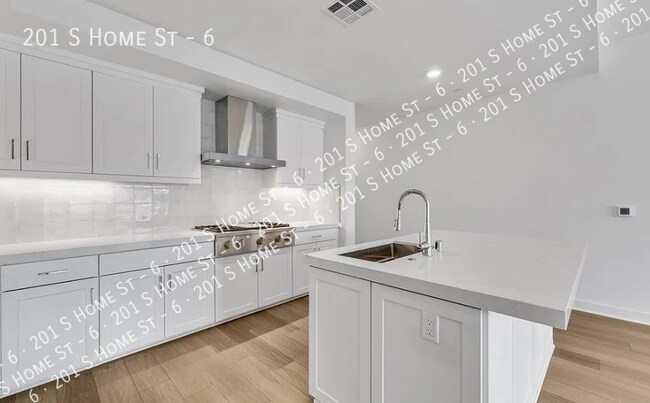 Foto del edificio - 201 Home St