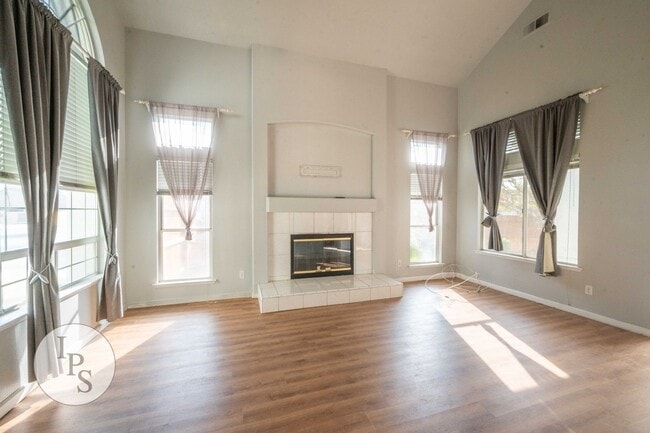 Building Photo - 3676 Baron Ave