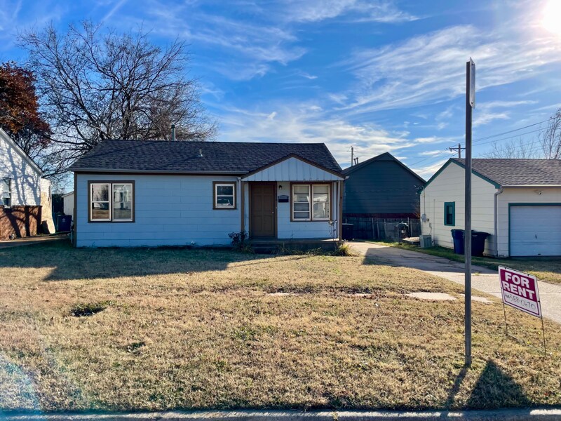 1006 E Campbell St, Edmond, OK 73034 House Rental in Edmond, OK