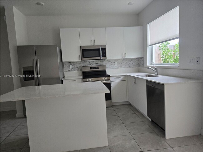Foto del edificio - 16278 SW 292nd St