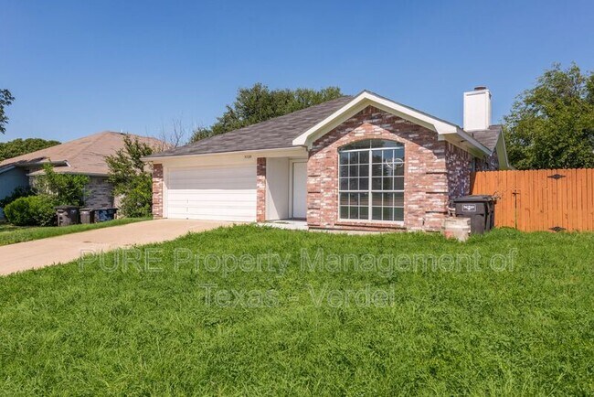Building Photo - 3720 Garden Springs Dr