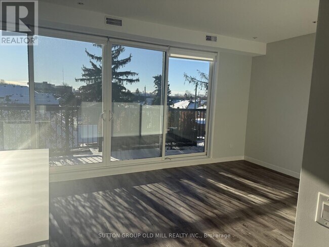 Building Photo - 20 Avon Dr