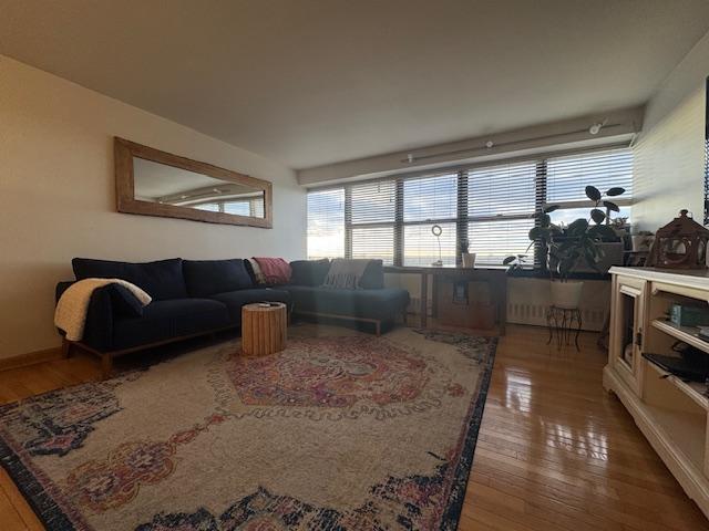 Foto principal - 1 bedroom in Chicago IL 60660