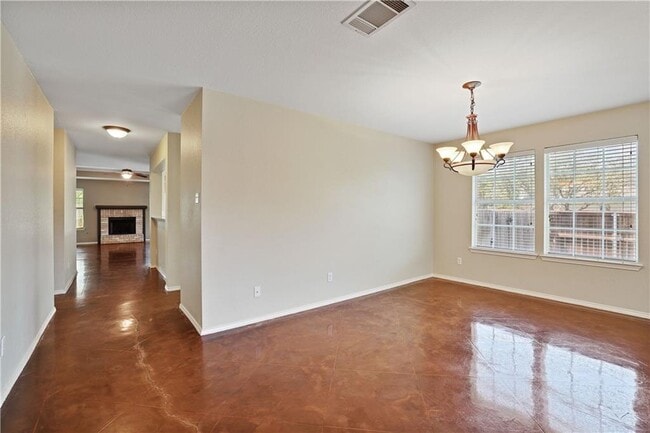 Building Photo - 1615 Country Squire Dr