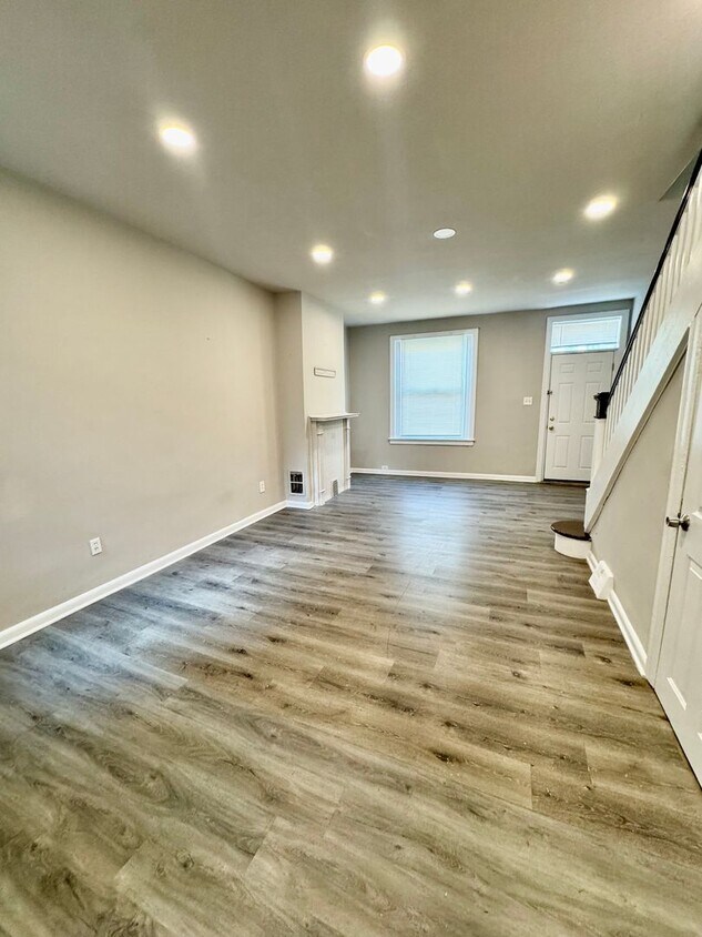 Primary Photo - Charming 3-Bedroom Home in the Wyoming Sec...