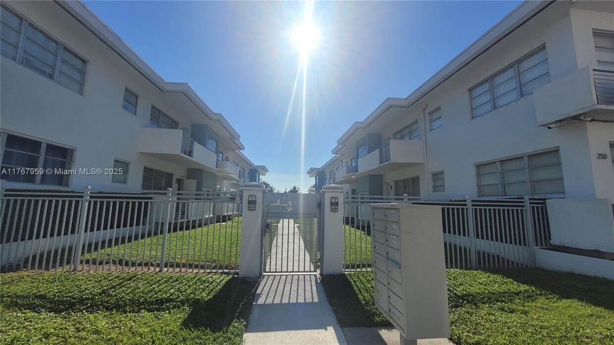 Primary Photo - 200 S Shore Dr