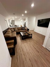 Building Photo - 2023 Foxtail Crk Ct