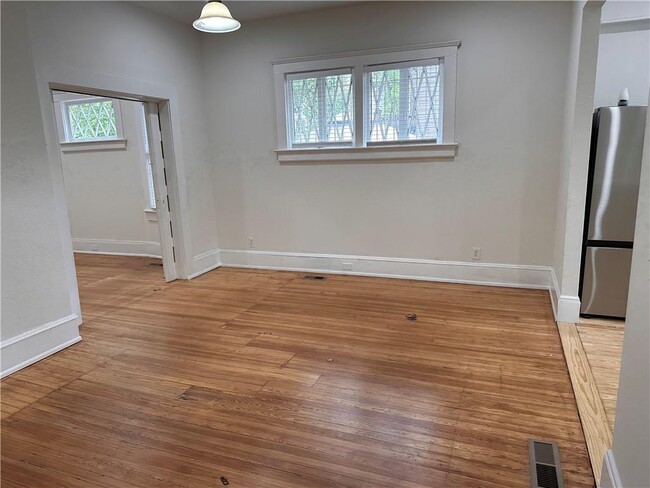 Building Photo - 369 Dargan Pl SW