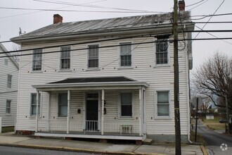 Building Photo - 124.5 W King St