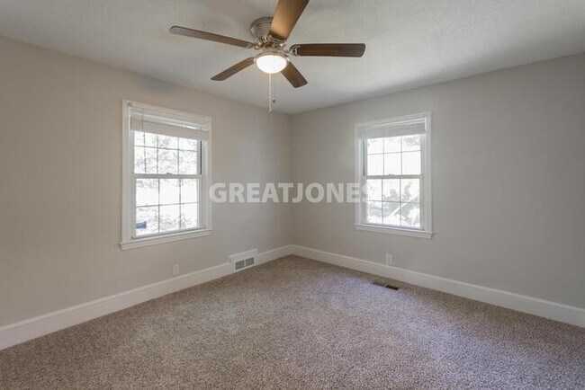 Building Photo - 3583 Thomasville Rd