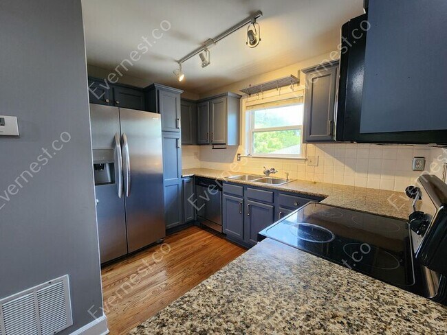 Foto del edificio - 48 Peachtree Ave NE