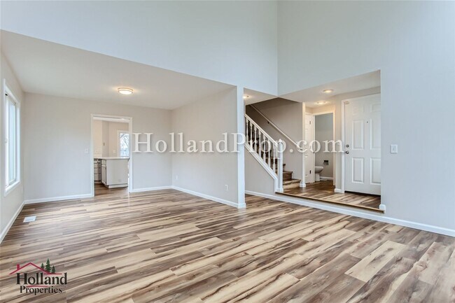 Foto del edificio - Fabulous home in desirable neighborhood of...