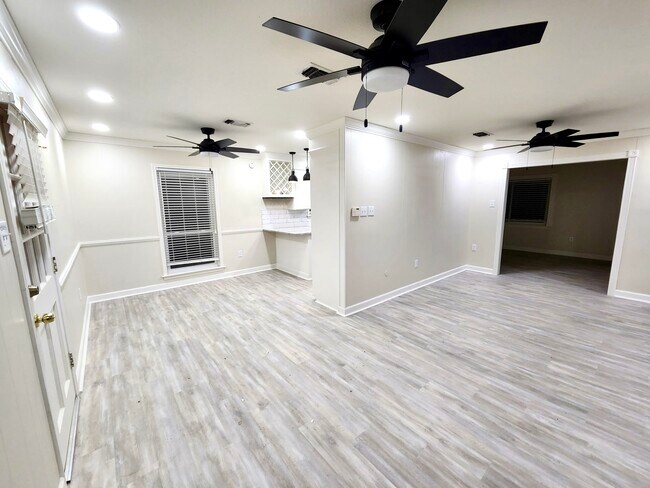 Photo - 5055 Inniswold Rd House