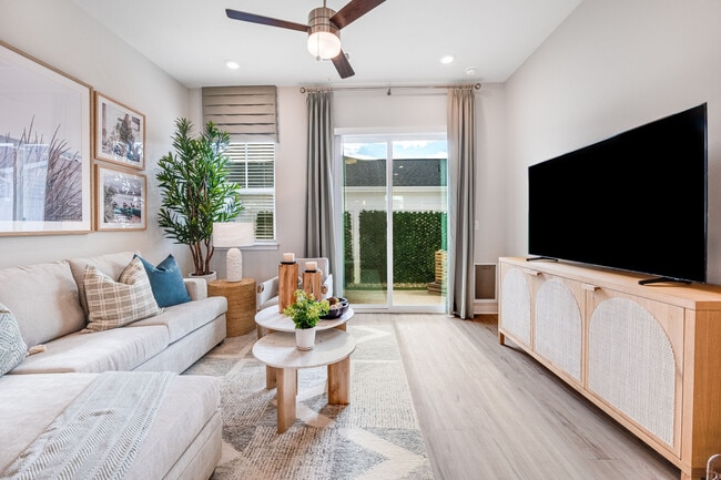 Yardly Mount Dora apartments — community photo - Yardly Mount Dora
