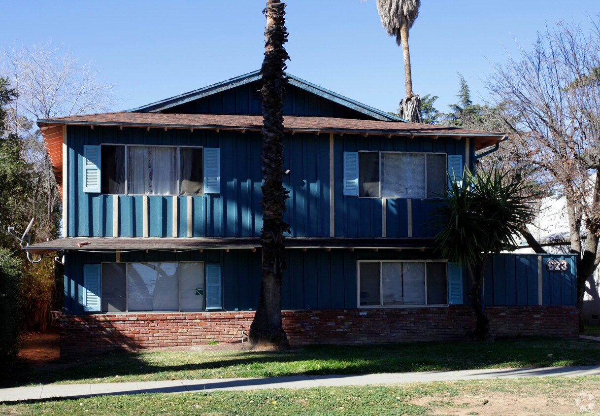 Foto del edificio - 673 Palm Ave